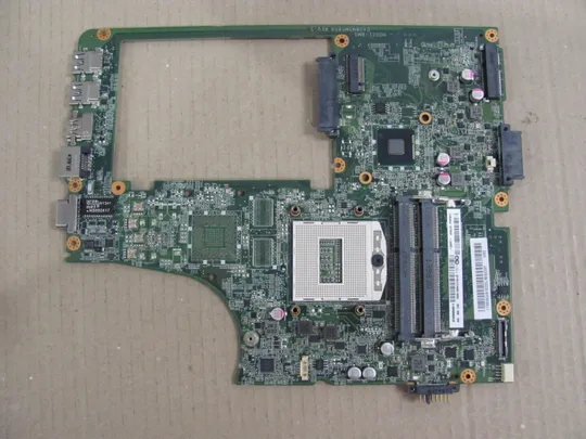 386-33 материнська плата РОБОЧА DA0BM5MB8D0  SR17E для   Lenovo IdeaPad B5400 M5400   оригінал Ціна