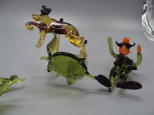 Фигура стекло статуэтка охота охотник с ружьем в камышах с собакой ловят птицу №10777 Характеристики