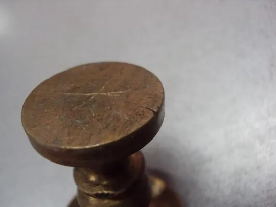 Упор для печати бронза высота 7 см, диаметр 3,1 см №11474 Інтернет-аукціон