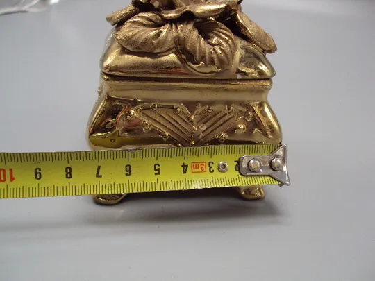 Купити Шкатулка фарфор позолота цветы и листья маленькая размер 8х7,3х7,3 см №18389МЯ