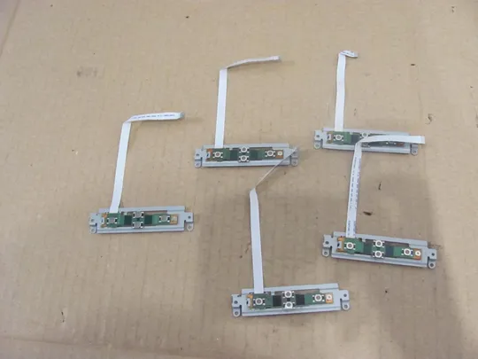 номер0146-23 плата кнопок тачпаду 586301X3 для FUJITSU LIFEBOOK E752 E781 E782 оригінал Ціна