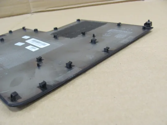 номер0337-23 сервісна кришка 38R68SDTP00 для HP Pavilion 17-E  17 E Кришка дно піддон корпуса нижня кришка Bottom корито нижня частина корпусу оригінал Інтернет-аукціон