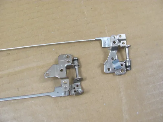 831-36 кріплення матриці з петлями  для  TOSHIBA TECRA A50 A50-C R50-C C50-C  оригінал З аукціону