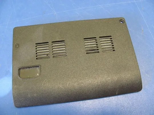 номер0086-5 сервісна кришка 60.4AF08.001 для MEDION Akoya P6613 P6618 корпус панель доступу кришка доступу service cover оригінал Ціна