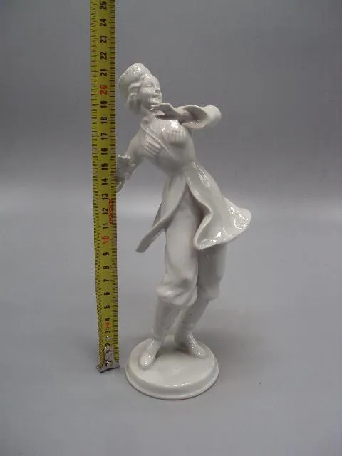 Купити Фигура фарфор статуэтка Wallendorf Германия Валлендорф девушка казачка танцует казашка 21,5 см №72