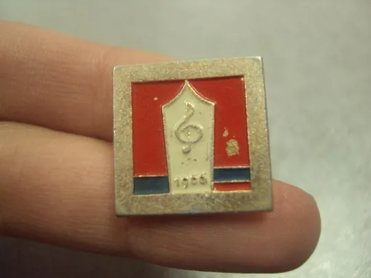 знак декада украинской литературы и искусства в казахстане 1966 №8203 Продаж