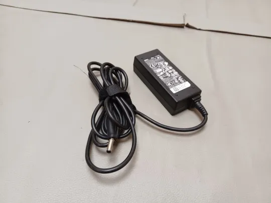 0612C  адаптер живлення DELL LA45NM140 45W 19.5V 2.31A З аукціону