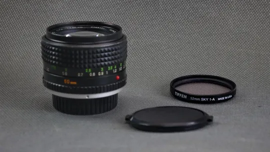 объектив Minolta MD Rokkor-X PG 50mm/1.4 MC Ф55мм на полный кадр (24x36mm) Недорого