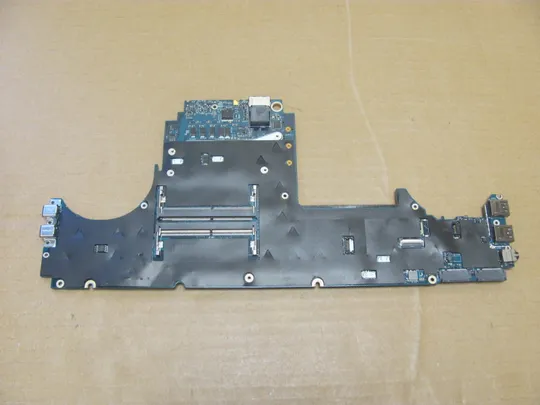 Купити номер0976-3 материнська плата Mainboard Материнка Основна плата Системна плата Плата системи Laptop motherboard мамка ноутбучна плата GDB55 LA-K621P SRKT4 i7-11850H  для Dell Precision  7560  оригінал
