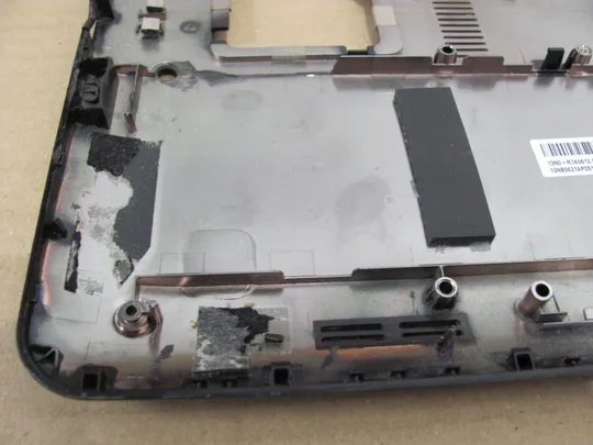 526-1 Кришка дно піддон корпуса 13N0-R7A0612 для Asus F555U X555L оригінал На торгах