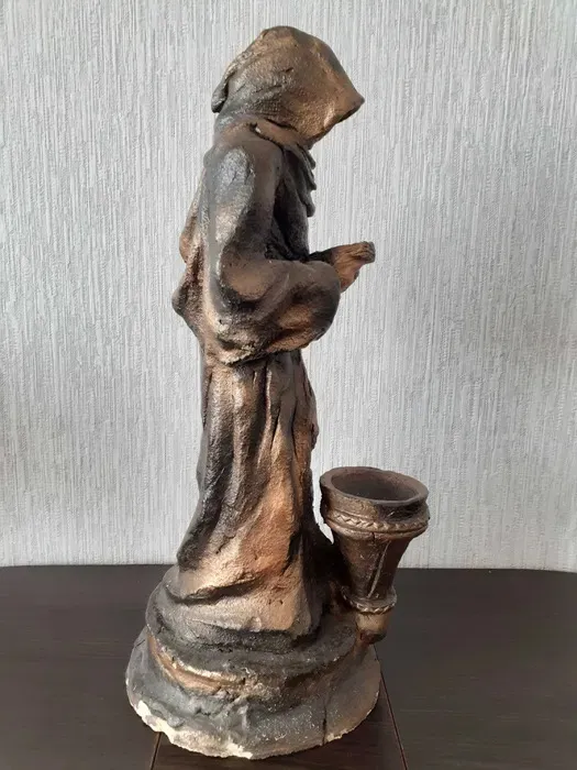 Статуєтка монах декор,интерьер,сувенир,скульптура,подарок З аукціону