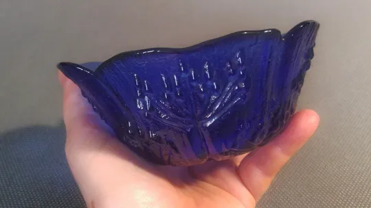 Креманка ваза міні цукерниця піала старе радянське кольорове синье кобальтовое скло Вживане Характеристики