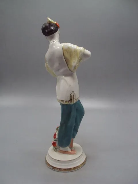 Фигура фарфор статуэтка ДФЗ Вербилки девушка китаянка танцует Тао Хао красный мак высота 27,5см №236 Недорого