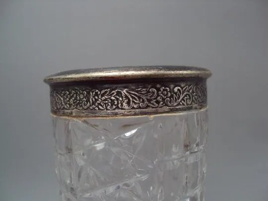 Ваза хрусталь мнц ссср лот 2 шт высота 28,5 см и 28,9 см №13296 Інтернет-аукціон