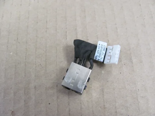 номер0252-15 роз&#039;єм живлення Роз&#039;єм зарядки Гніздо живлення Штекера живлення Зарядний порт Роз&#039;єм адаптера живлення power connector  098C6H  DC30100ZB00 для  Dell Latitude E5590 E5591 E5580 оригінал Ціна