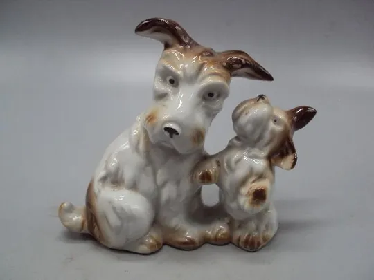 Фигура фарфор статуэтка Германия собаки порода терьер собачки щенки высота 10 см №14200 Ціна