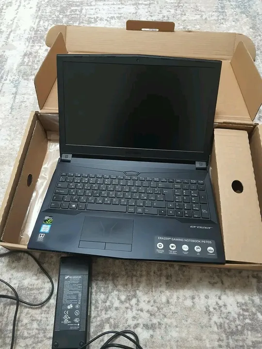 Купити Ігрoвий ноутбукMediоn Erazer p6705. Intel Core i7-8750H GTX 1050Ti