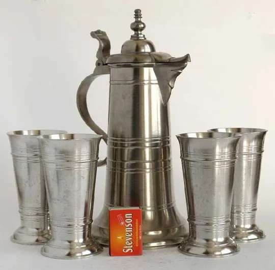 Антикварні олов'яні глечик і 4 келихи, Germany Де купити