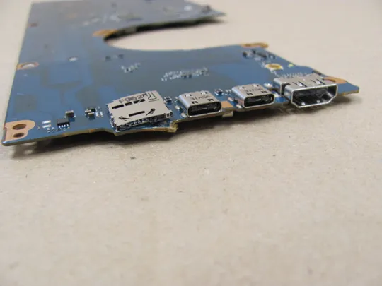 587-20 материнська плата FUR3SY2 A4587A i5-8265U SREJQ для  Toshiba Dynabook Portégé Tecra X40-G  X50-F A40-G  оригінал Де купити