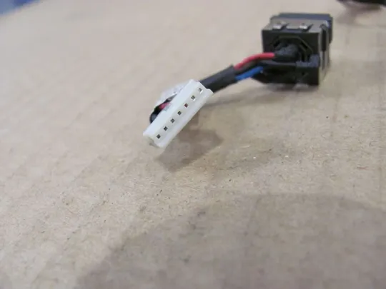 номер0027-23 роз'єм живлення Роз'єм зарядки Гніздо живлення Штекера живлення Зарядний порт Роз'єм адаптера живлення power connector  0J90M8 для Dell Latitude E6420 оригінал Продаж