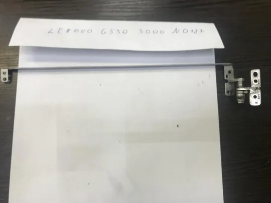 Lenovo 3000 G530 Петля (права) Ціна