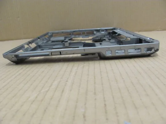 номер0295-22 Кришка дно піддон корпуса Нижний корпус (дно) для ноутбука Низ дно поддон Нижняя часть 06CX42 для Dell Latitude E6520 оригінал Де купити