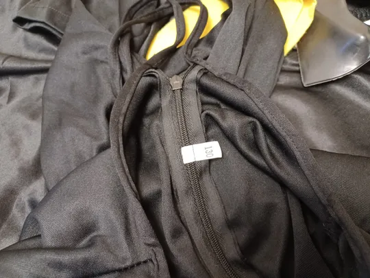 маскарадний костюм Бетмена (ящик 27) Інтернет-аукціон