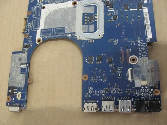 567-15 материнська плата QCL00 LA-8241P для Dell Inspiron 15R 5520 7520 Vostro 3560 оригінал Характеристики