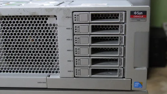 мощный сервер 40ядер/80п Sun Oracle X4470 + 4x Xeon E7-8860 + 128Gb DDR3 ECC + 6шт. SAS HDD Продаж