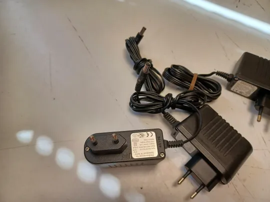 Купити 0778  адаптер живлення W 920V FW7577  12V 1.4A 3 шт НІМЕЧЧИНА