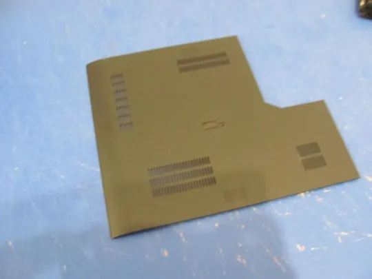 номер0220-22 сервісна кришка,Сервісна кришка для ноутбука,Корпус,Дно,Панель доступу,Кришка доступу,service cover 0F069C для Dell Latitude E5500 оригінал З аукціону