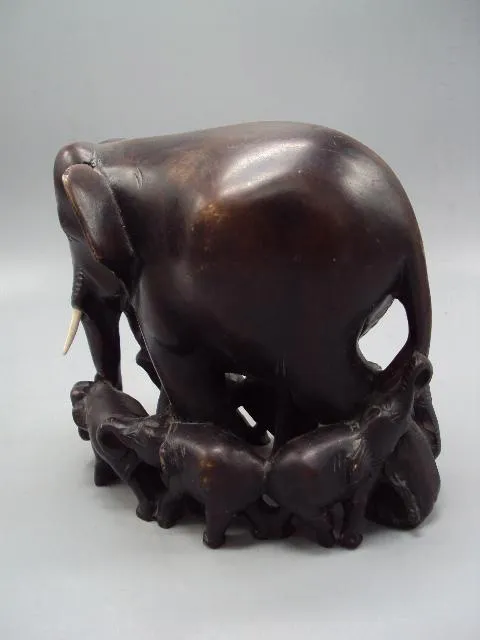 Фигура пластик слон слоны слониха и слонята высота 15,2 см тяжелые 1,7 кг №10544 Де купити