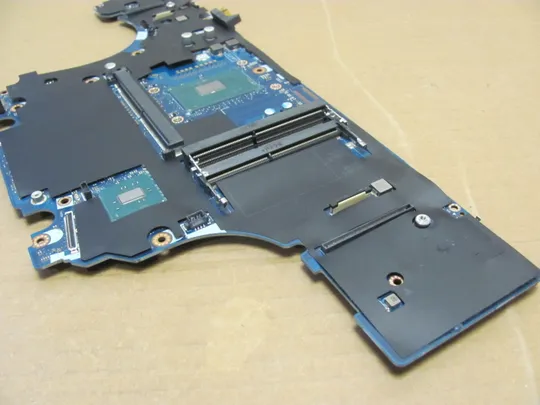 номер0984-5 материнська плата Mainboard Материнка Основна плата Системна плата Плата системи Laptop motherboard мамка ноутбучна плата  i7-7820HQ SR32N CAP00 LA-E311P для Dell Precision 7520 оригінал Де купити