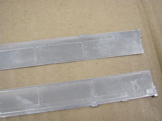 724-9 кріплення матриці  038YGT 0G7CJ0  для  DELL Latitude 5320  оригінал Продаж