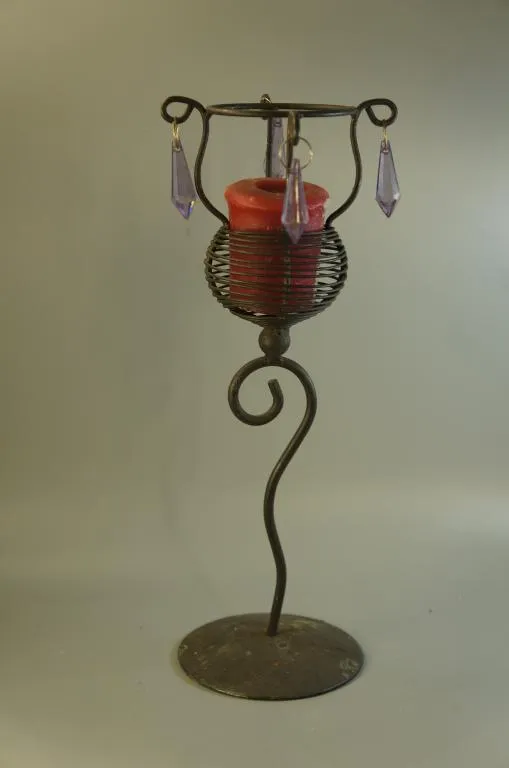 Подсвечник в виде цветка с висюльками капельками со свечкой высота 24,5 см №10638 Ціна