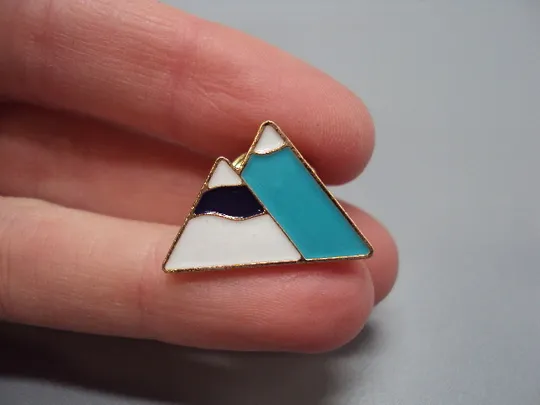 Значок пін гори подорож знак брошка №18447 З аукціону