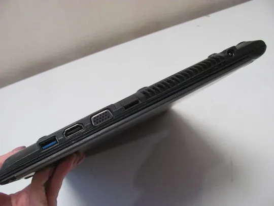 3960 MEDION AKOYA S4216 I3-3217U 4GB 1TB НІМЕЧЧИНА На торгах