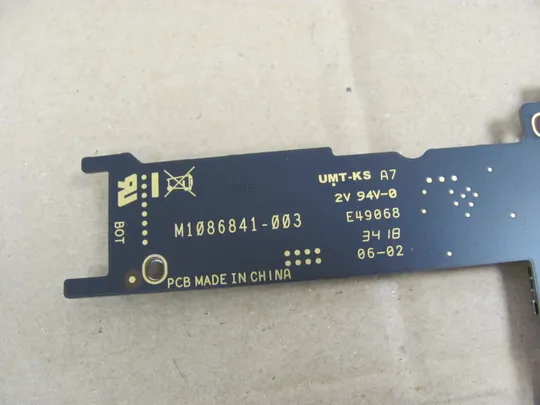 585-26 материнська плата M1086841-003 SR3L9   i5-8350U  для Microsoft Surface Pro 6 1796 оригінал в Україні