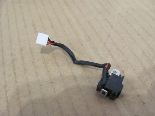 номер0326-36 роз&#039;єм живлення Роз&#039;єм зарядки Гніздо живлення Штекера живлення Зарядний порт Роз&#039;єм адаптера живлення power connector  для SAMSUNG NP600 NP600B5B4 NP400B оригінал З аукціону