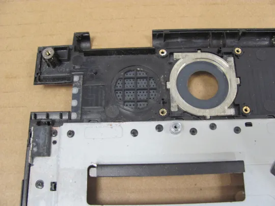 830-3 Кришка панель палмрест та тачпад BA75-03333A  для  SAMSUNG  NP700 NP700G7A 700G  оригінал Характеристики