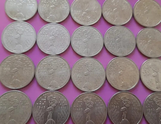 Купити (3264) 1 гривня 2015 70 років Перемоги у ВВВ (маки) - 20 монет одним лотом (1 гривна 2015 опт)