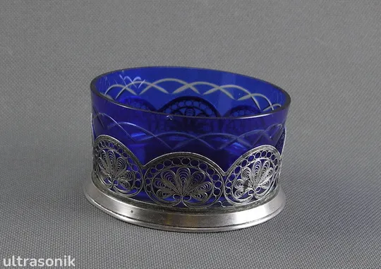 Купити Цукерниця ваза кольорове кобальтове синє радянське скло та мельхіор Вживане