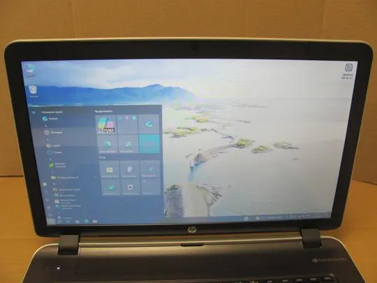 1656 HP Pavilion 17 17,3 HD+ i3 5010u 2,1Ghz /8Gb / 240ssd / Nvidia 830m 2Gb / WebCam + блок живлення Недорого