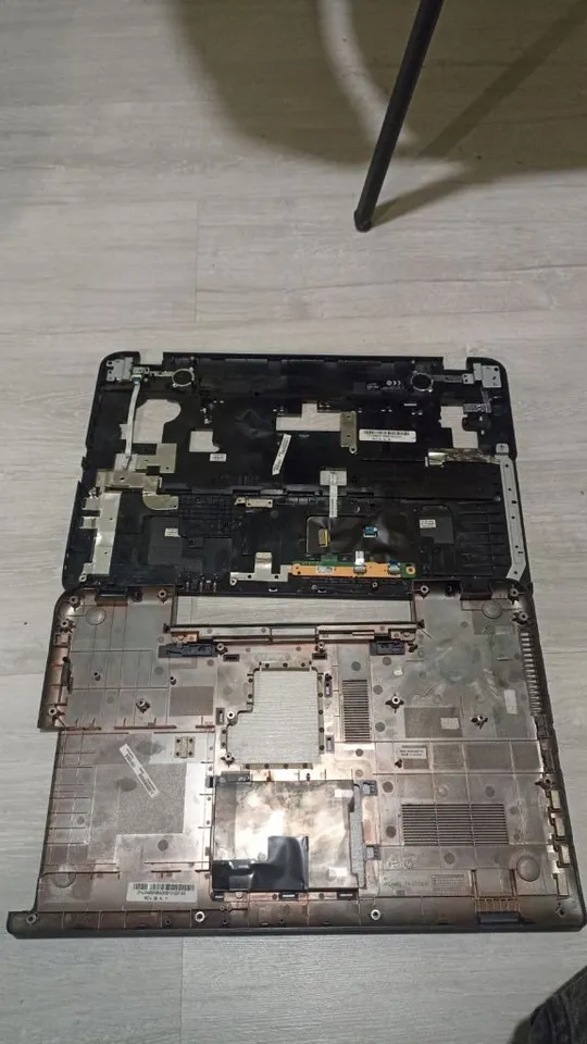 Купити верх і корито Toshiba C70D C70D-A в зборі