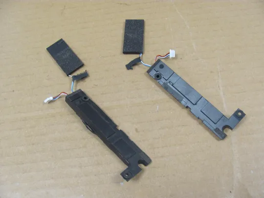 номер0844-32 динаміки 023.400K6.0001 06RKWY 023.400K5.0001 033J4J для Dell  XPS 17 XPS17  9700 Precision 5750 оригінал Інтернет-аукціон