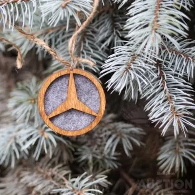 Автомобільний освіжувач повітря з парфумованою олією з логотипом ercedes Недорого