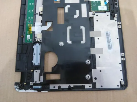 №331-3 панель палмрест та тачпад 13N0-YHA0L01 для MEDION X6816 X6815 оригінал Продаж