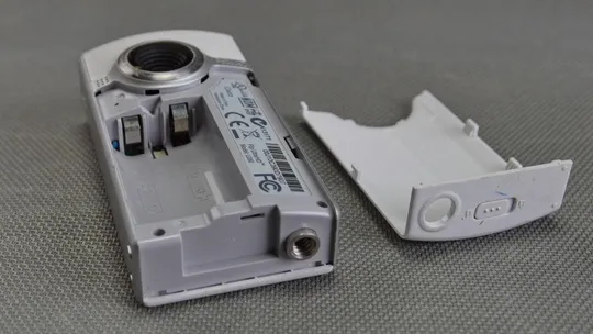 Цифровой фотоаппарат 2.0Mpix Cisco Flip Video UltraHD U260 + x1.0 EQ 36mm Optical Aspheric lens Вживане Продаж