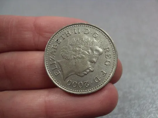 монета великобритания 10 пенсов 2000 №9688 З аукціону