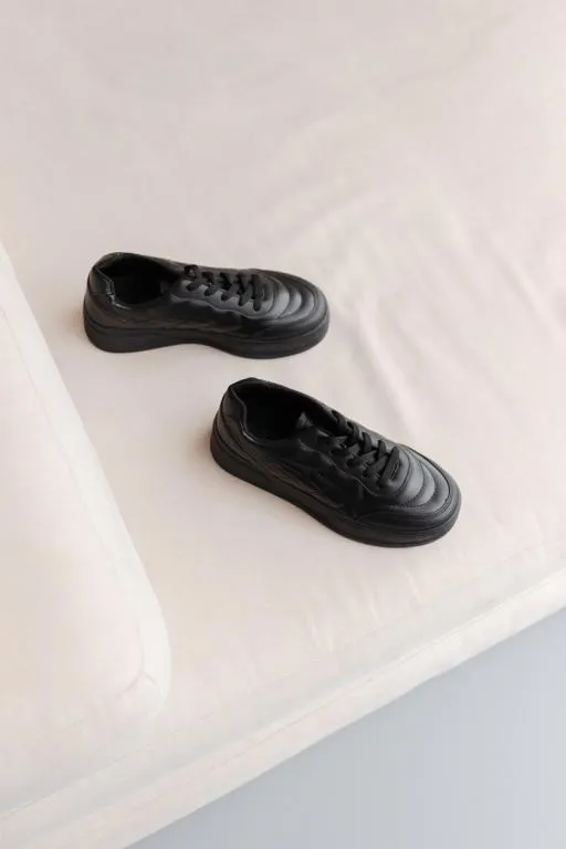 Кроссовки женские Fashion Samantha 3949 39 размер 25 см Черный Недорого